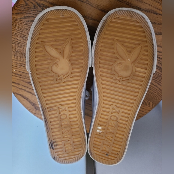 Playboy Sneakers, white with black sparkled ears, size 9 - Picture 10 of 10